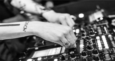 DJ HTML Website Templates