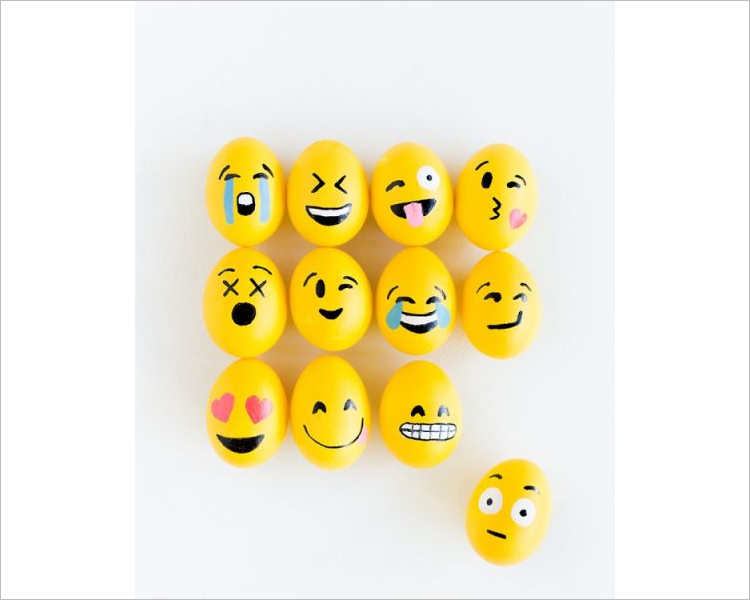 smile-symbol-easter-egg-design