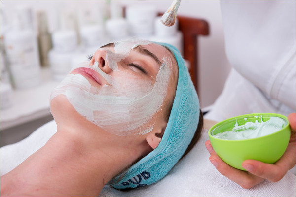 woman receving fascial massage