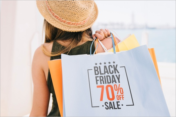 Woman Holding Shopping BagsÂ Free PSD