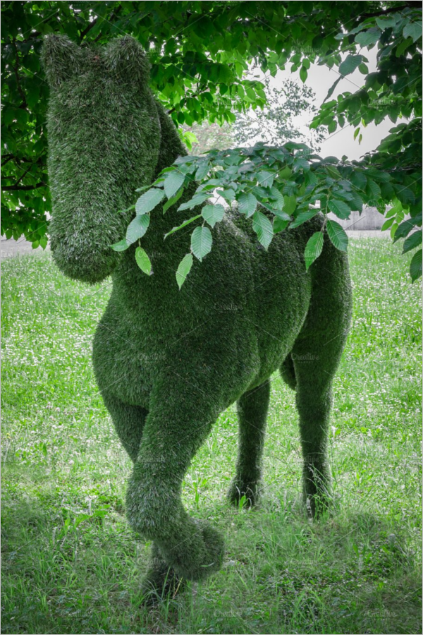 Animal Hedge Shaped Design